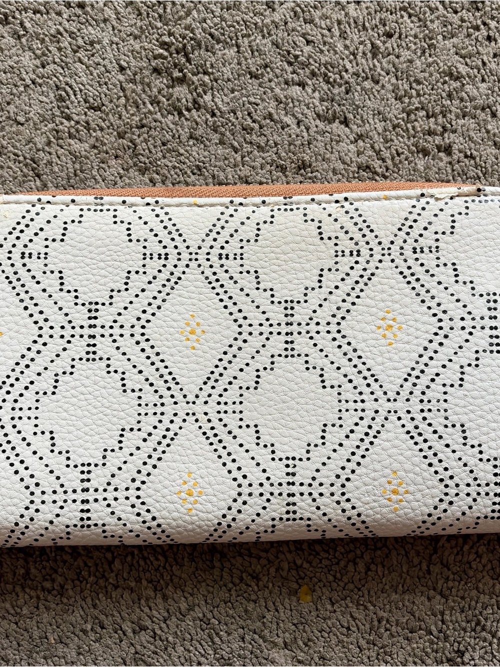 Thirty one AATB wallet dotted geo print